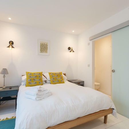 Dale House - Vivre Retreats Apartman Bournemouth Kültér fotó